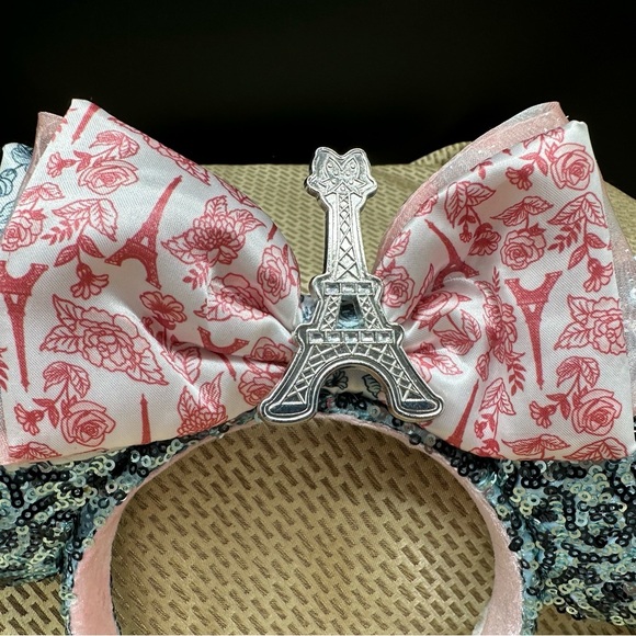 Disney Paris Minnie Mouse Ears - Picture 2 of 3